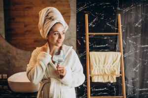 Wellness a fürdőben melegotthon